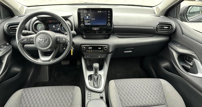 Toyota Yaris cena 91900 przebieg: 16739, rok produkcji 2022 z Chełmno małe 191
